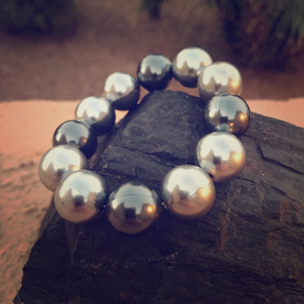 Fun Stretchy Bead Bracelet in Metallic Gray Silver